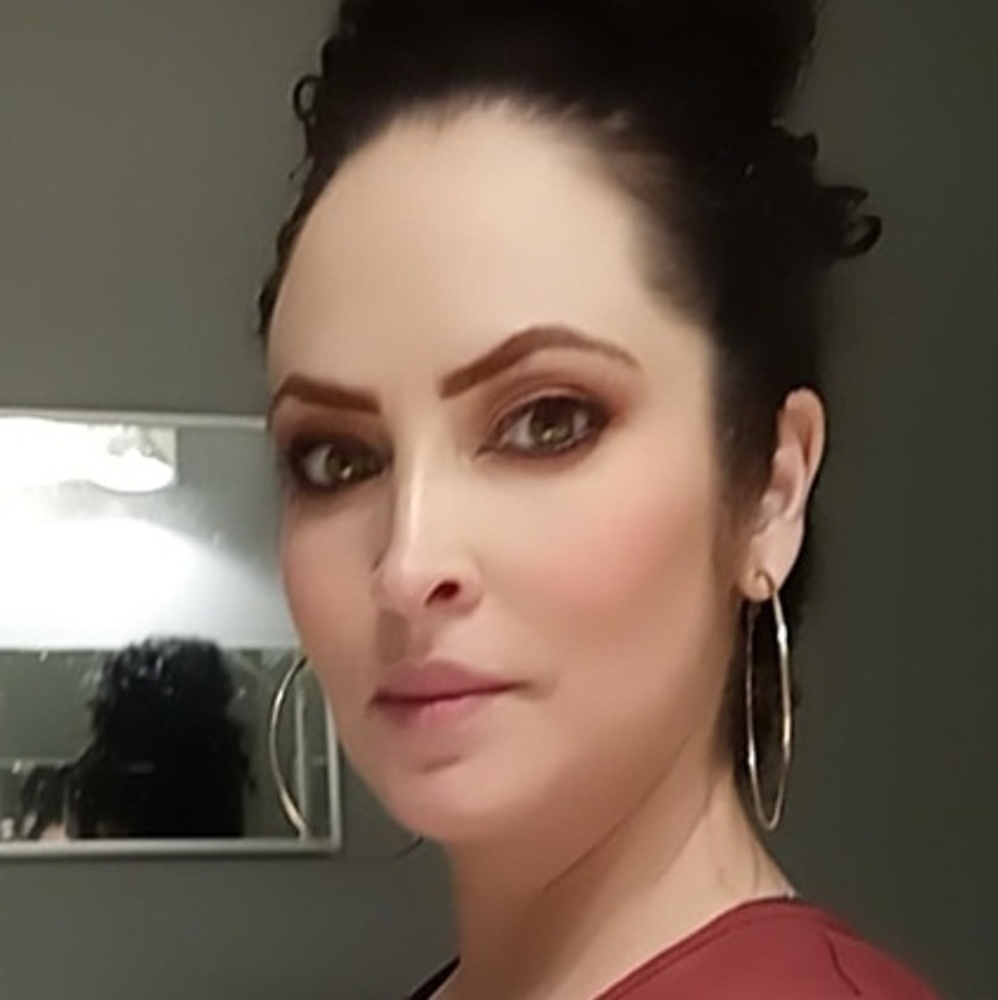 Meet your Posher, Kendra